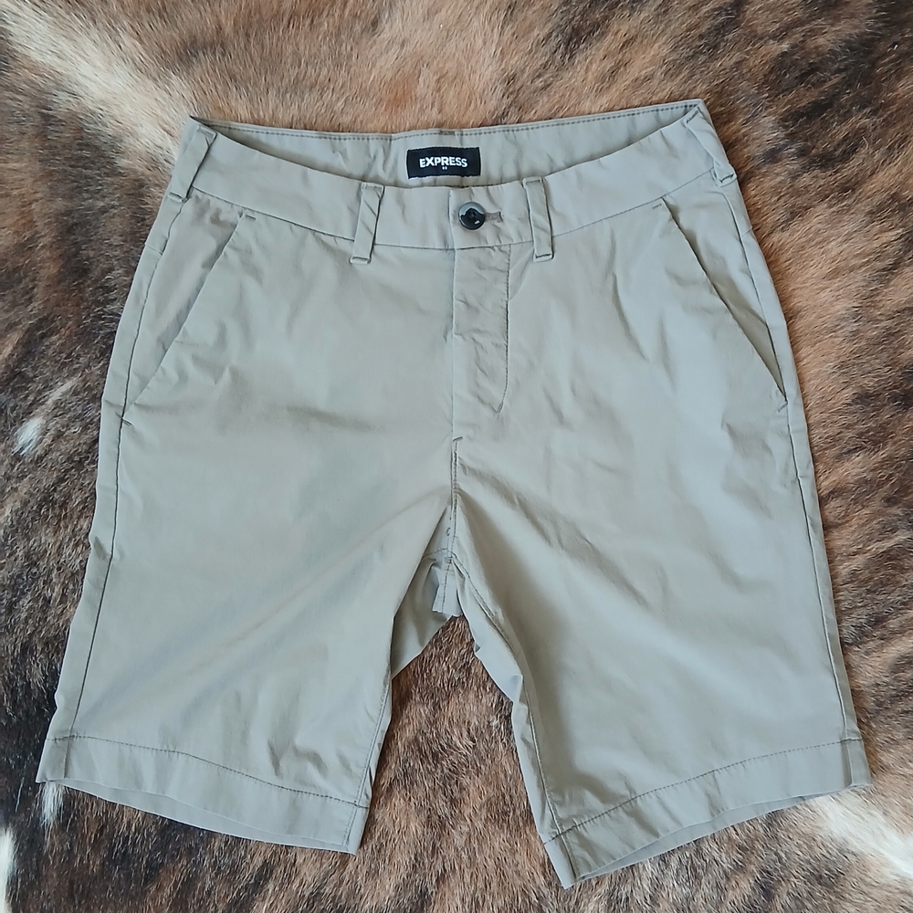 Express Men's Khaki Stretch Chino Shorts